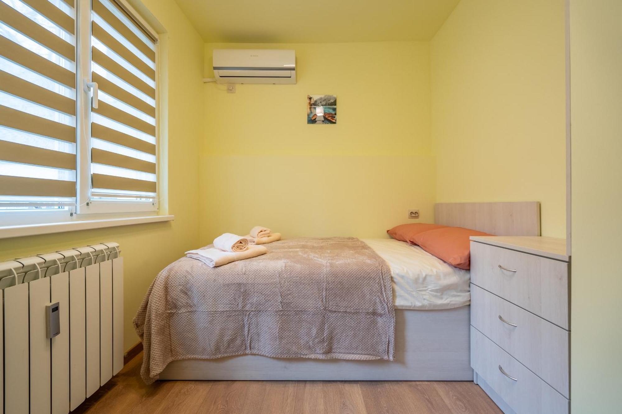 Top Location Central New & Spacious 3 Bdr Apt Medical Academy Sofía Exterior foto