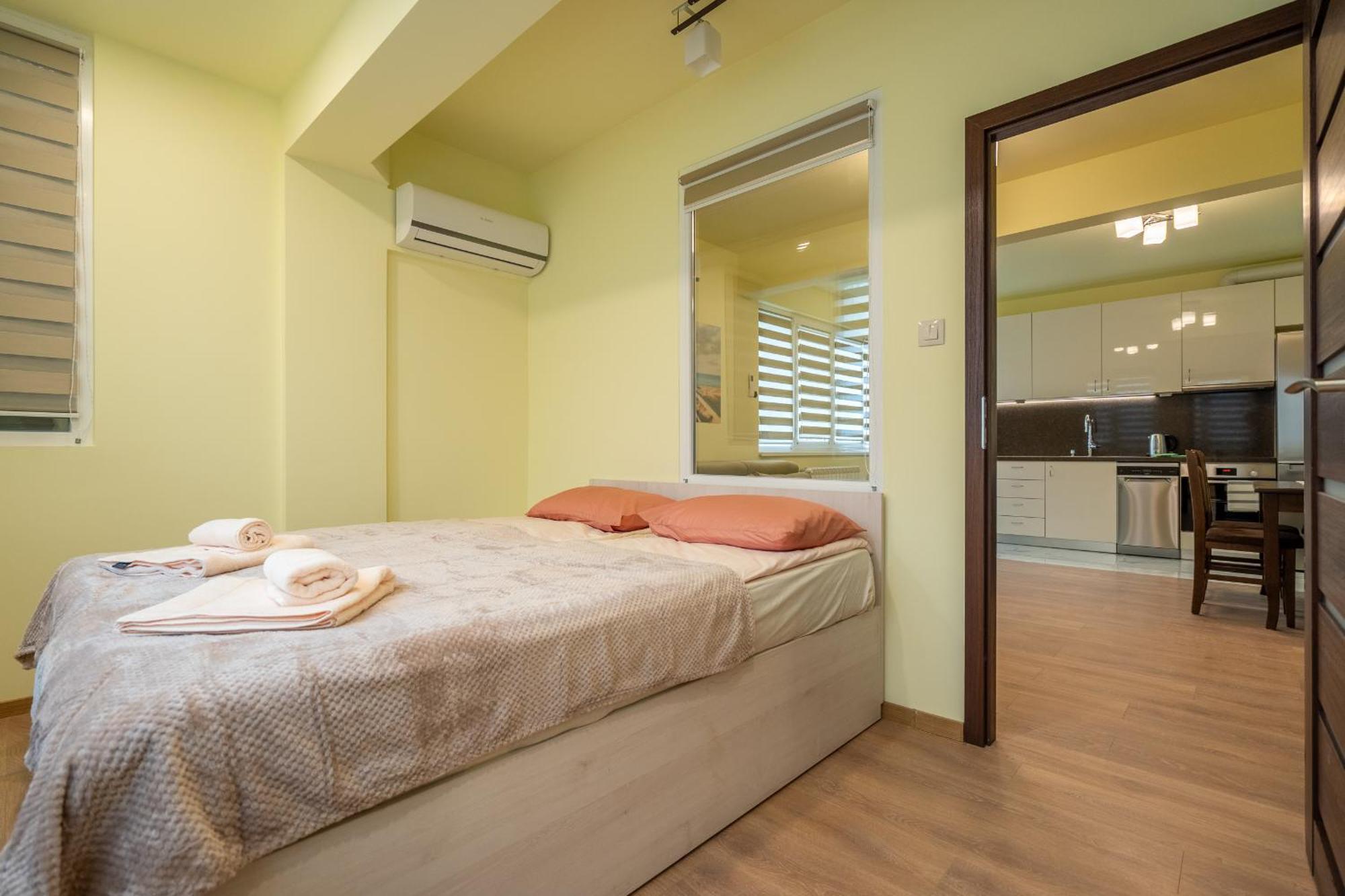 Top Location Central New & Spacious 3 Bdr Apt Medical Academy Sofía Exterior foto
