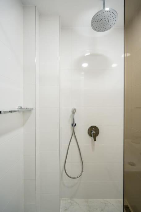 Top Location Central New & Spacious 3 Bdr Apt Medical Academy Sofía Exterior foto